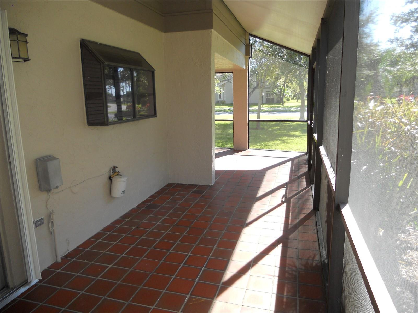 WOODGATE 10 CONDO - Residential