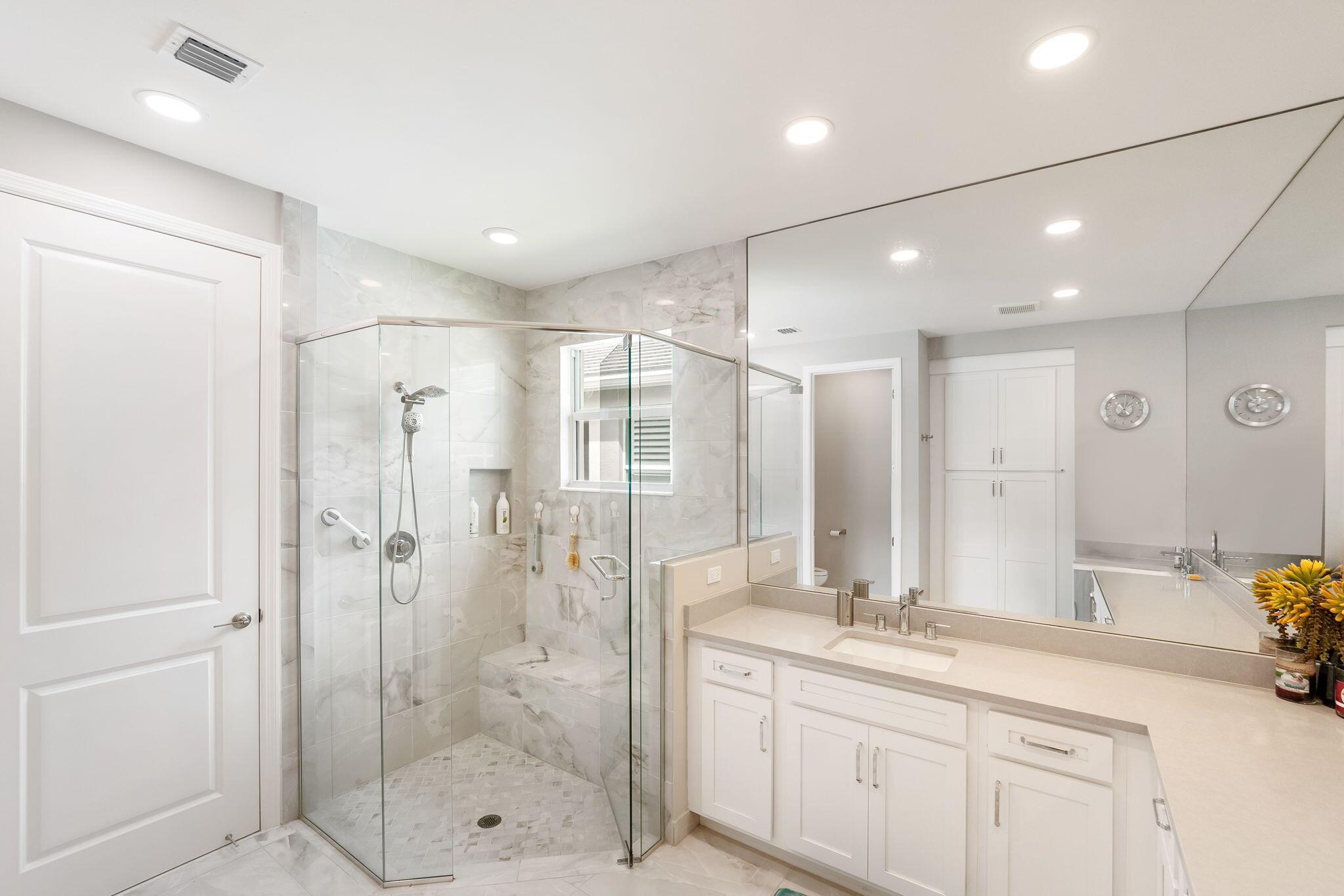 Valencia Cay at Riverland - Residential
