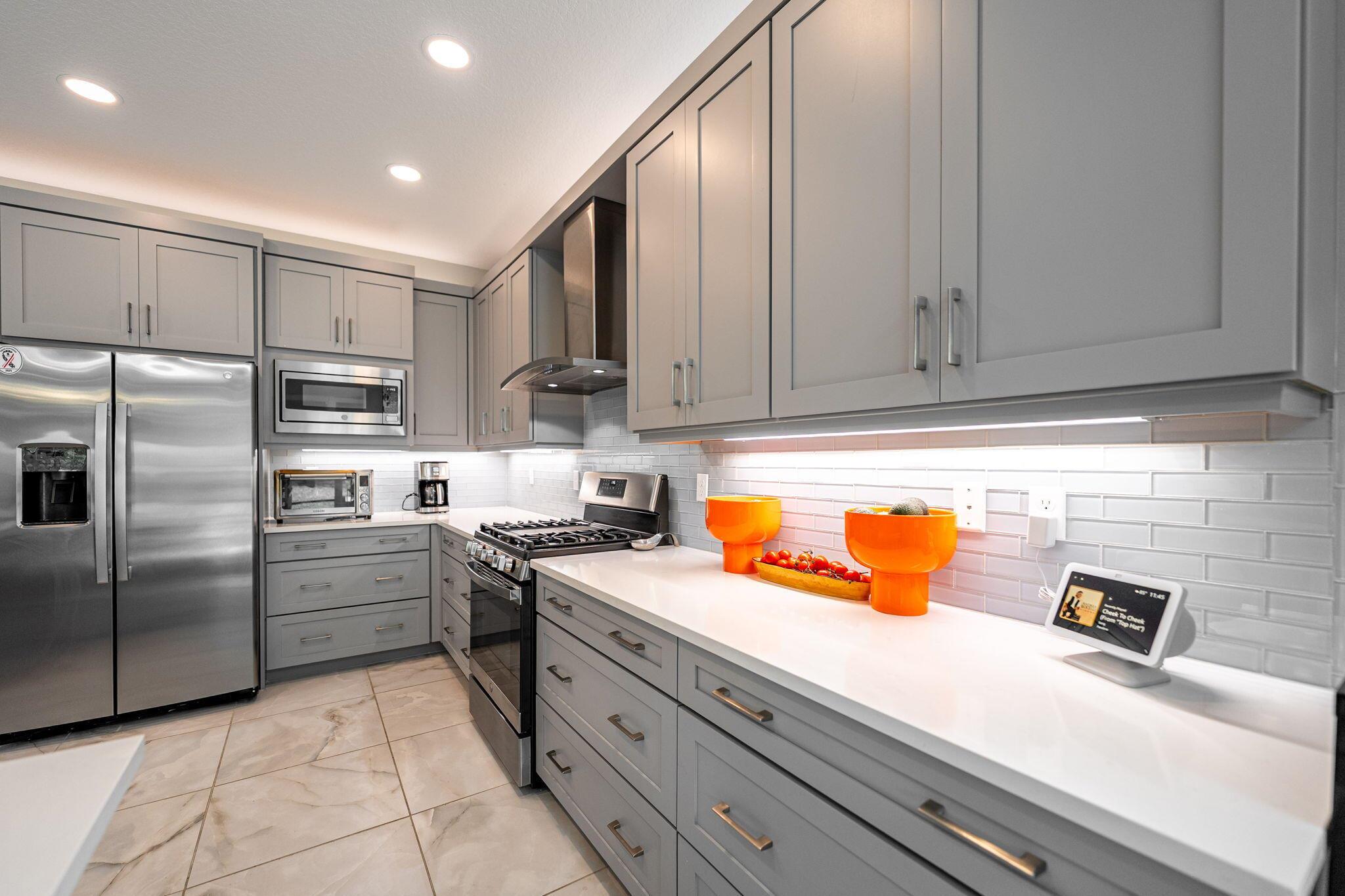 Valencia Cay at Riverland - Residential