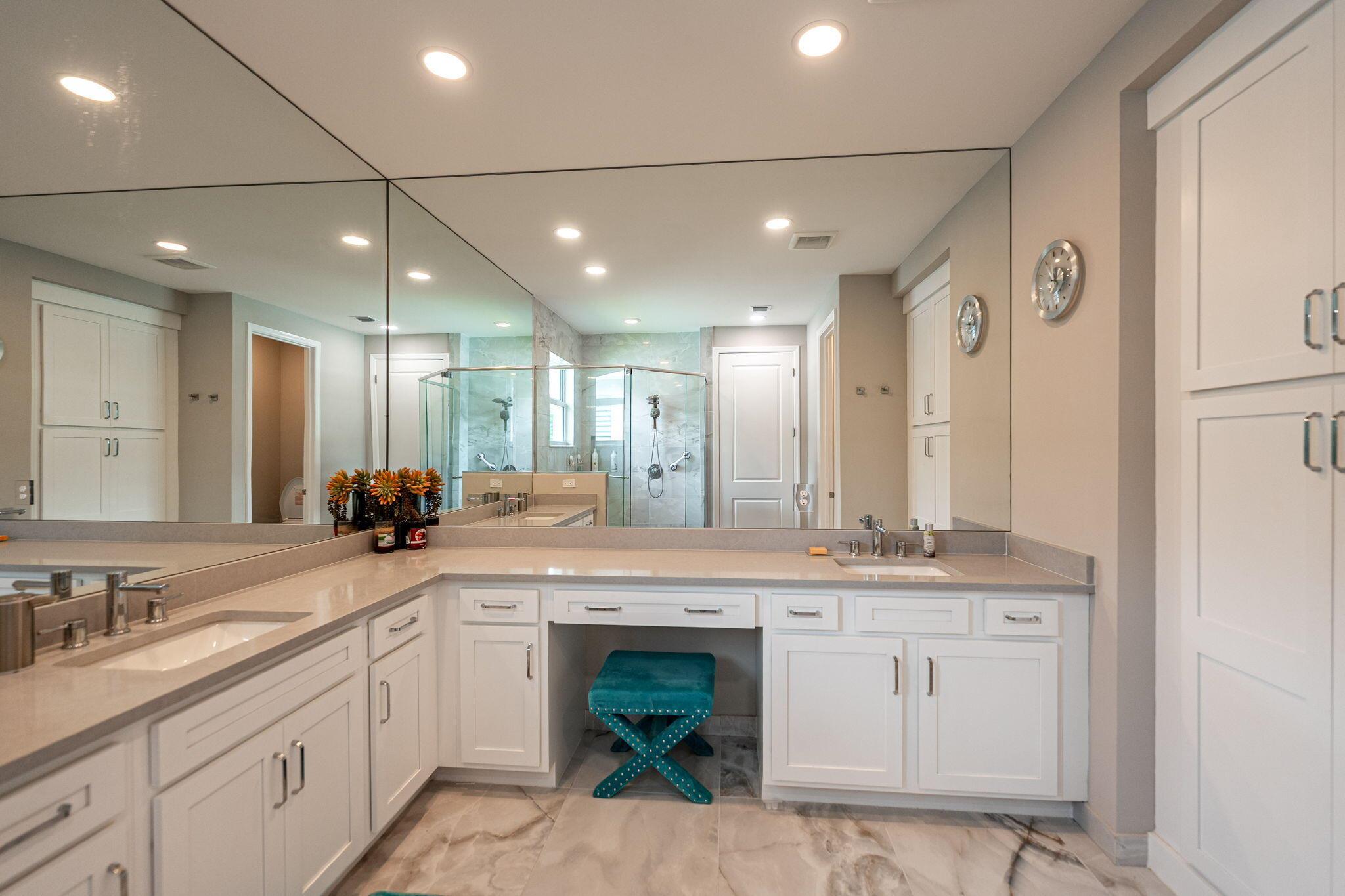 Valencia Cay at Riverland - Residential