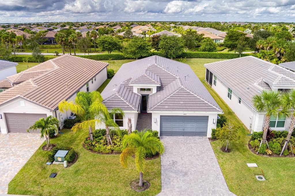 Photo of 11862 SW Bristol Bay Drive, Port Saint Lucie, FL 34987 (MLS # R11126461)