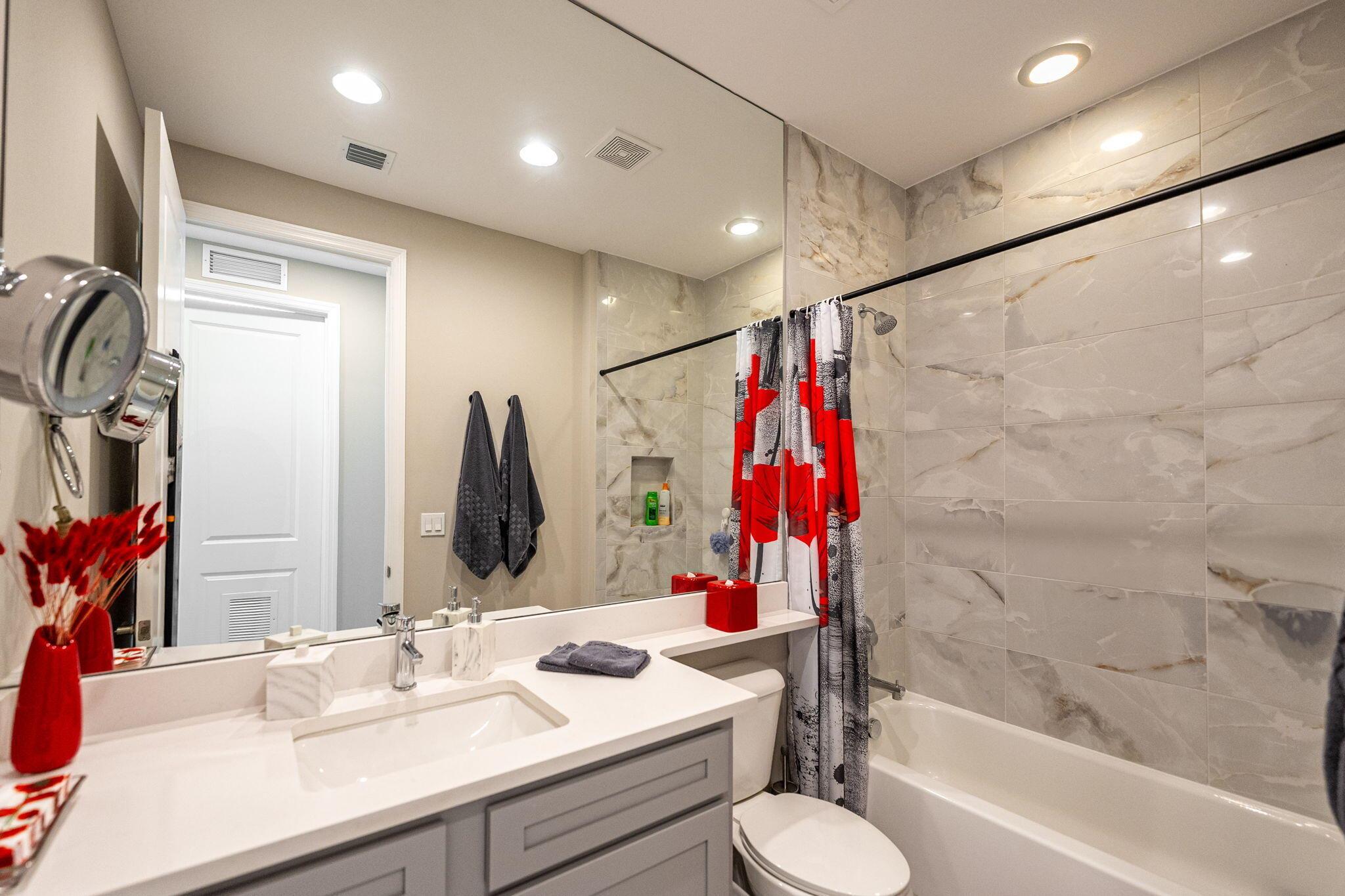 Valencia Cay at Riverland - Residential