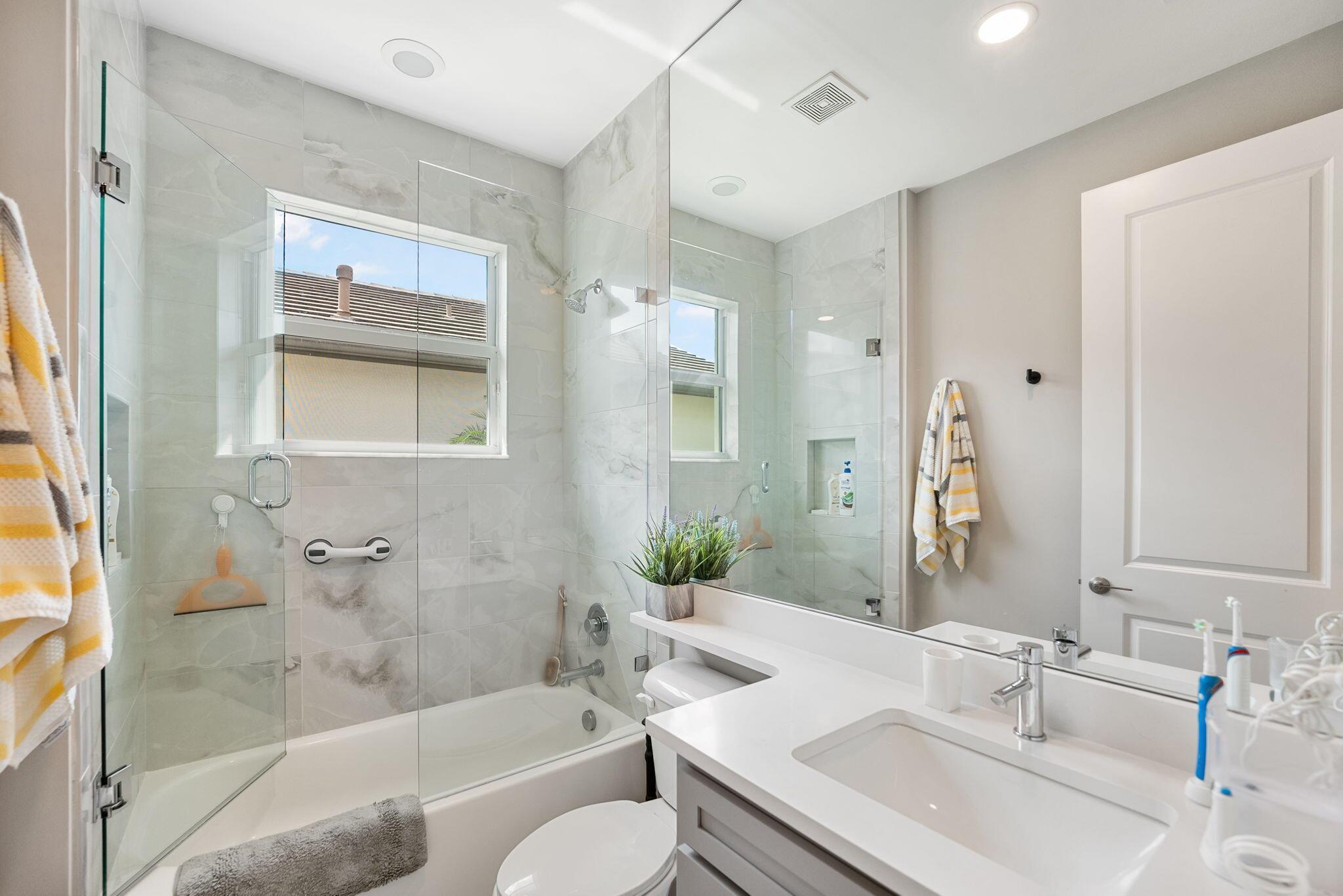 Valencia Cay at Riverland - Residential