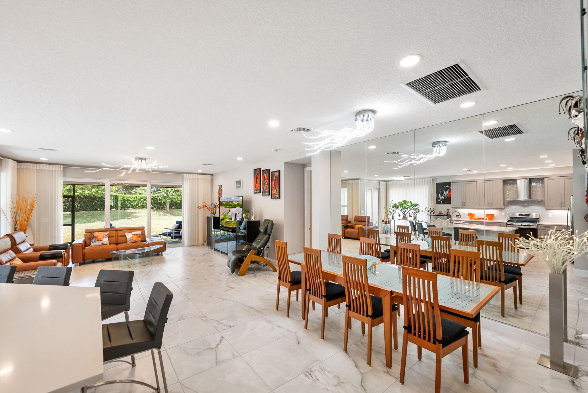 Valencia Cay at Riverland - Residential