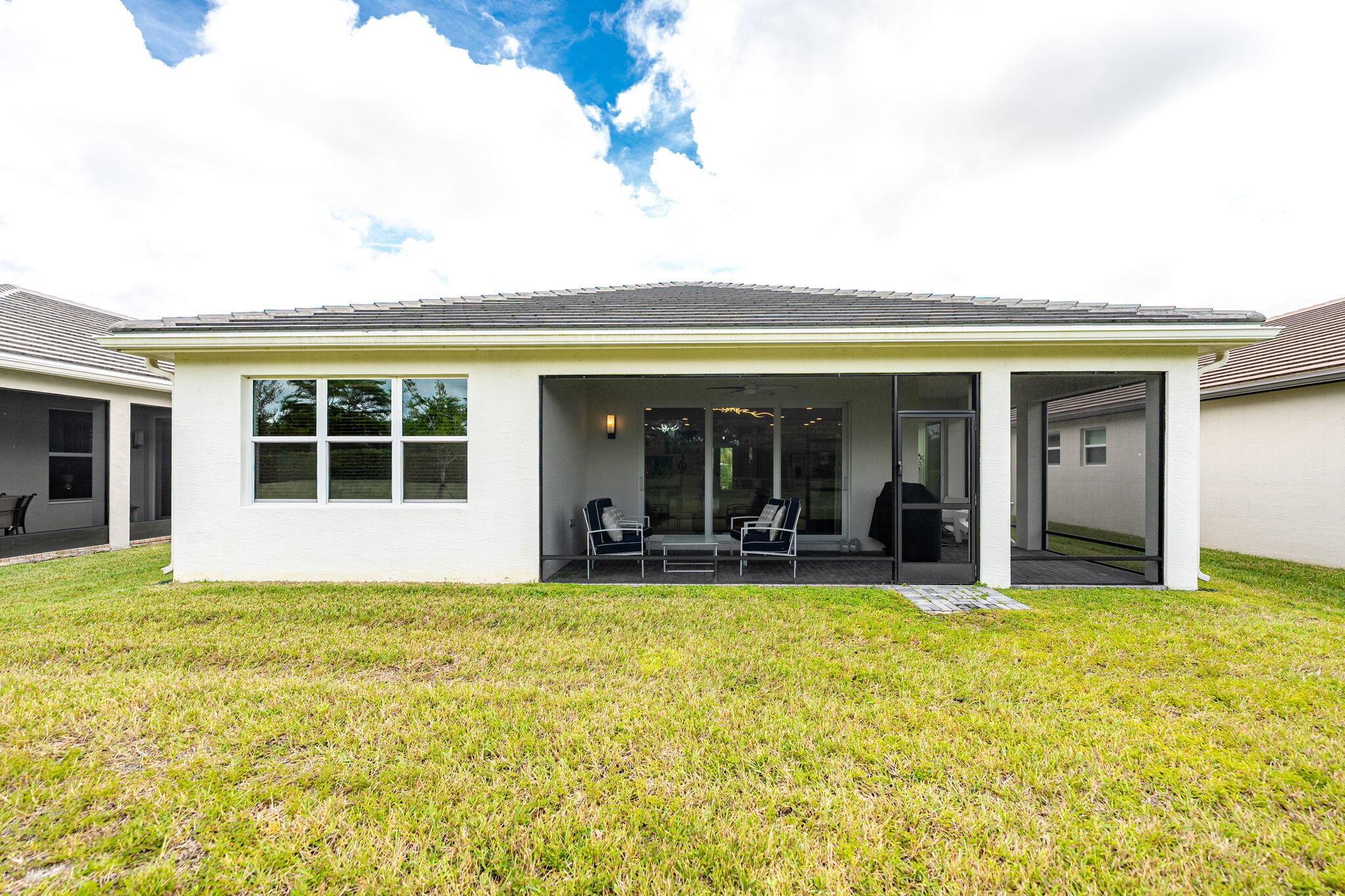 Valencia Cay at Riverland - Residential