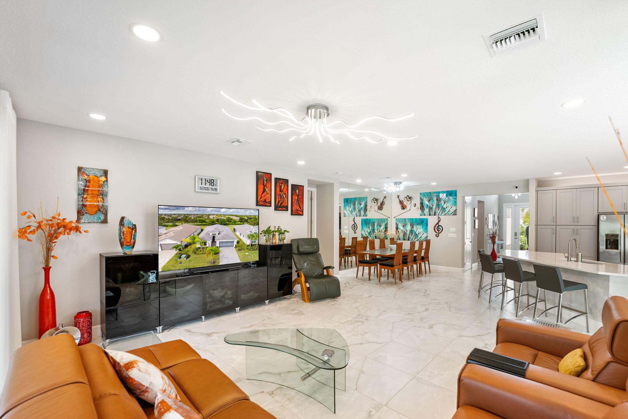 Valencia Cay at Riverland - Residential