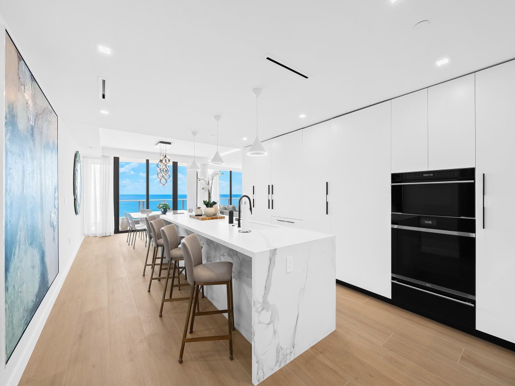 1116 N Ocean Boulevard 1502