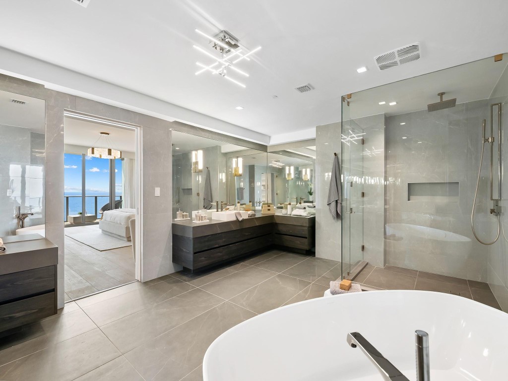 1116 N Ocean Boulevard 1502