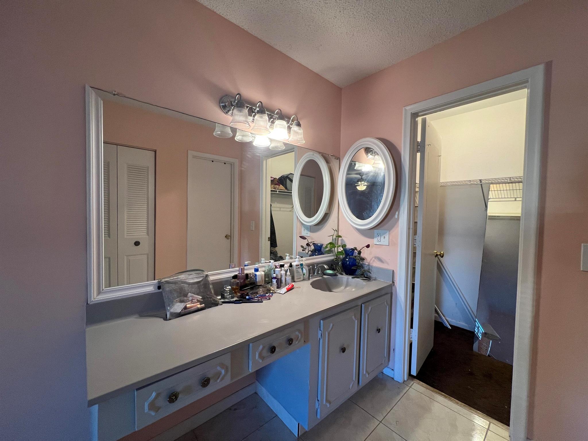 PINES OF DELRAY CONDO - Residential Lease