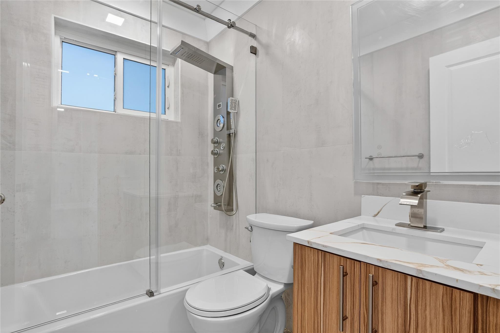 Edgewater Manor - Residential