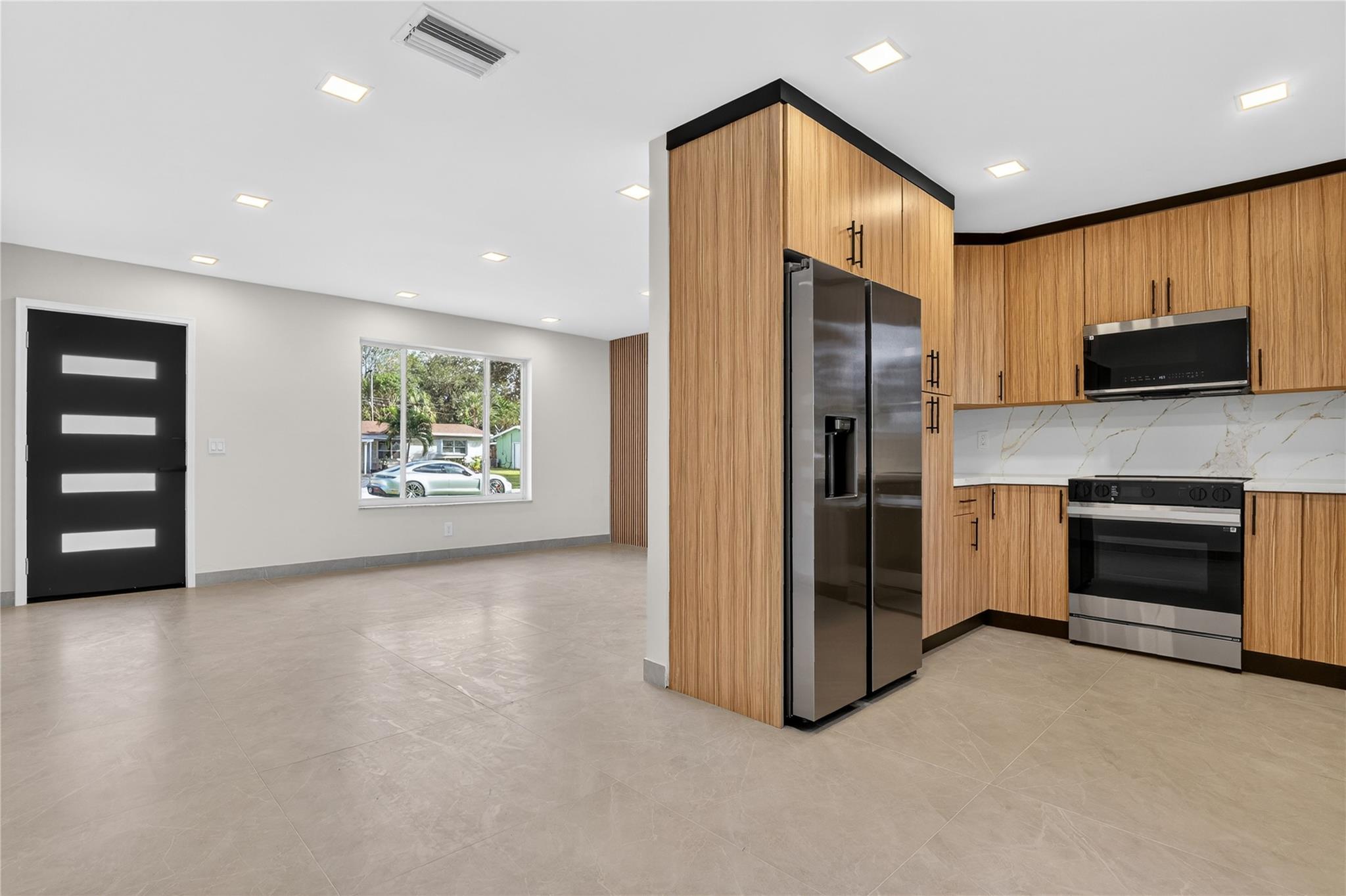 Edgewater Manor - Residential