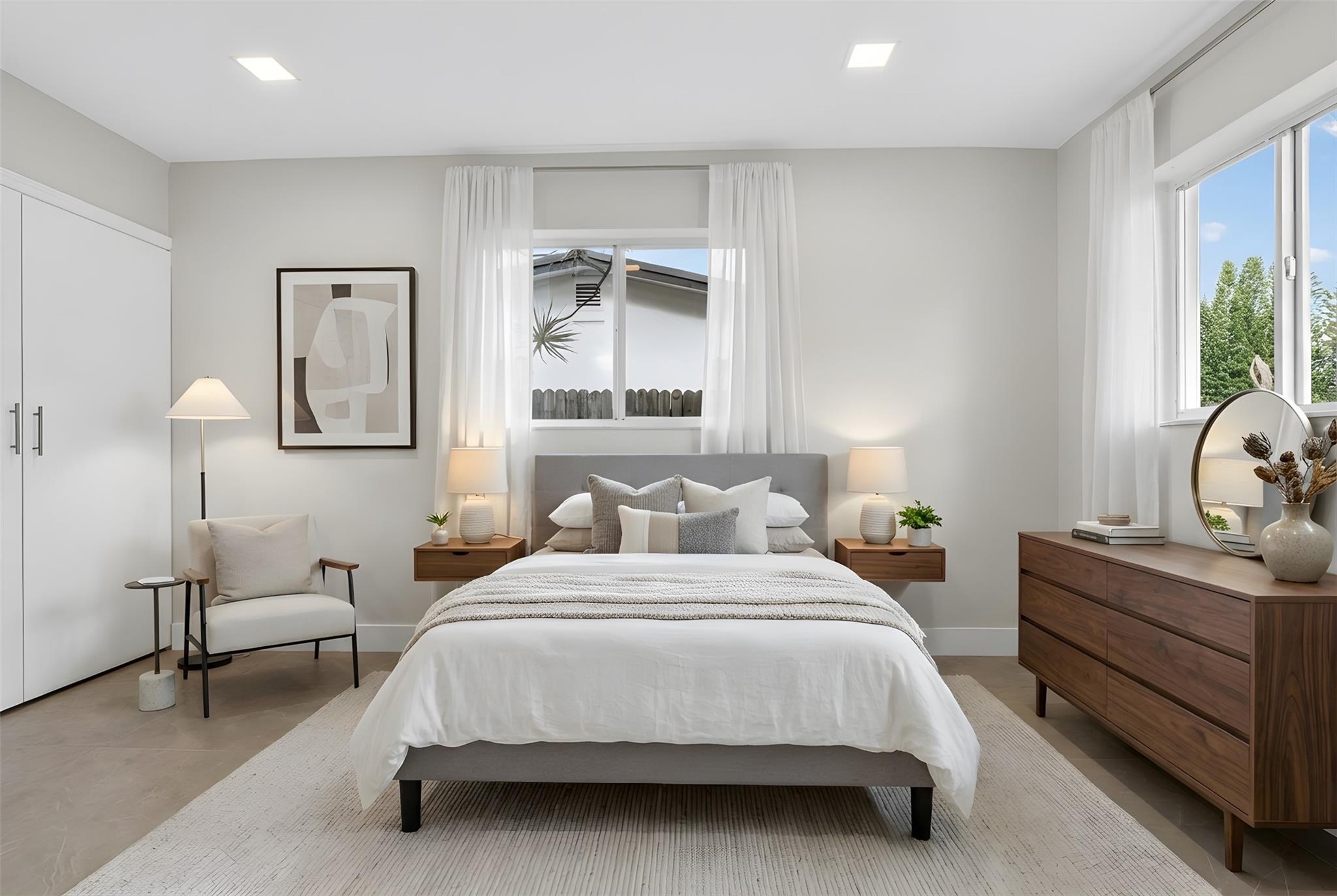 Edgewater Manor - Residential