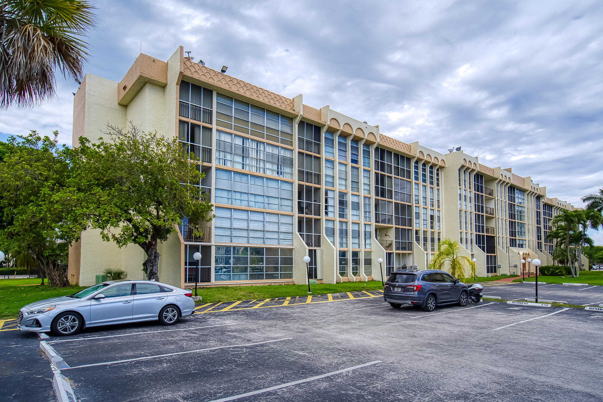 DESOTO PARK CONDO - Residential