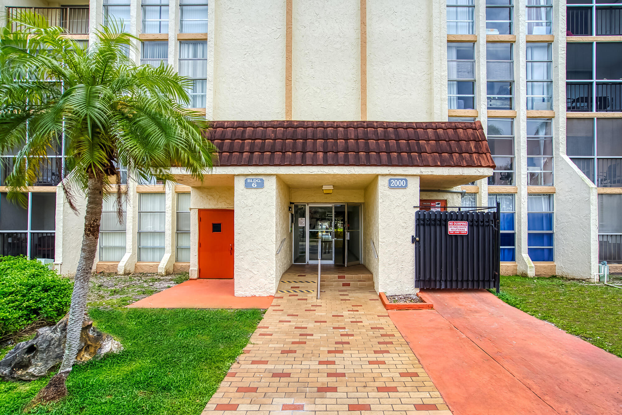 DESOTO PARK CONDO - Residential