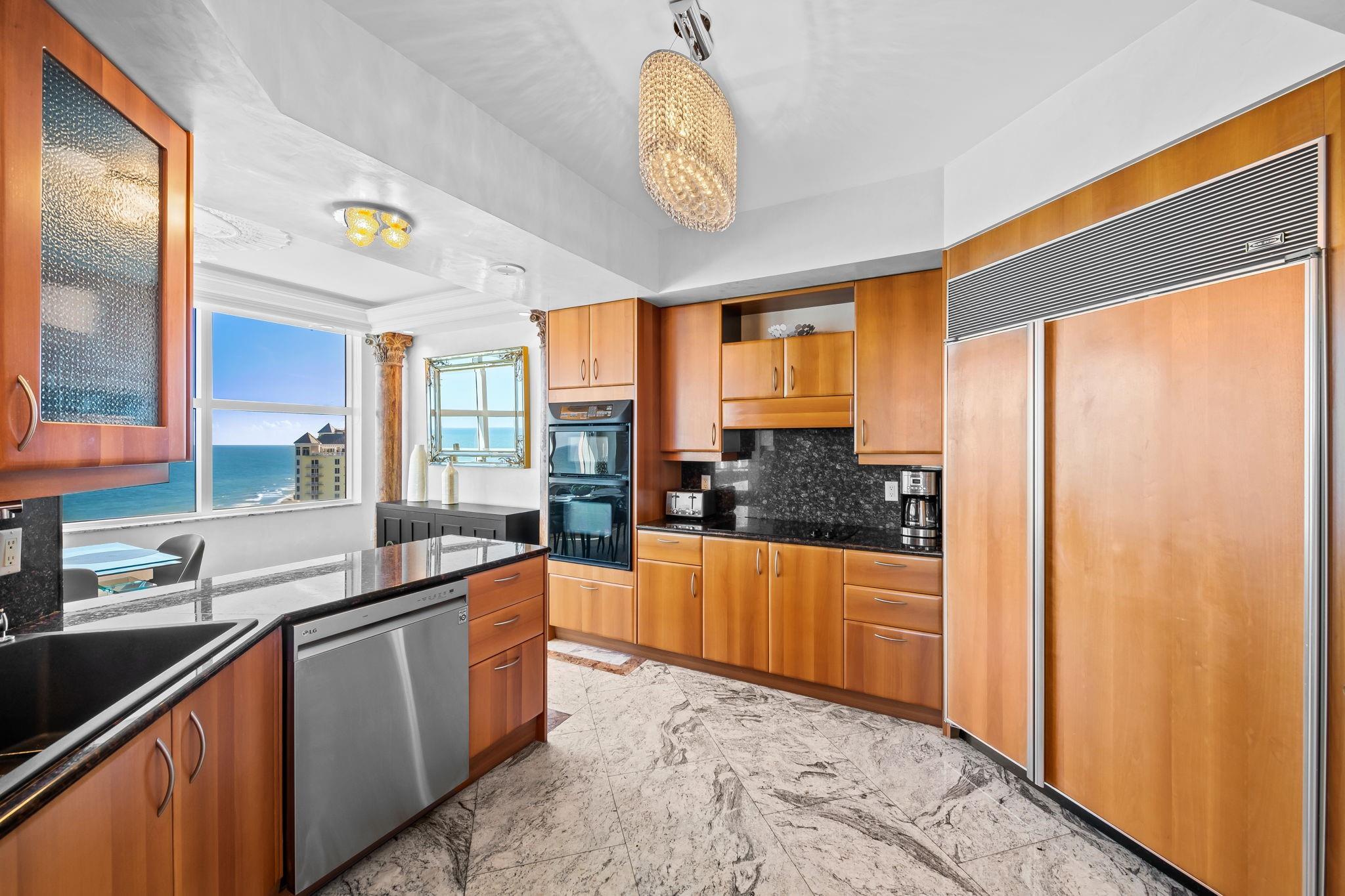 The Palms Tower Two Condo - Residential Lease