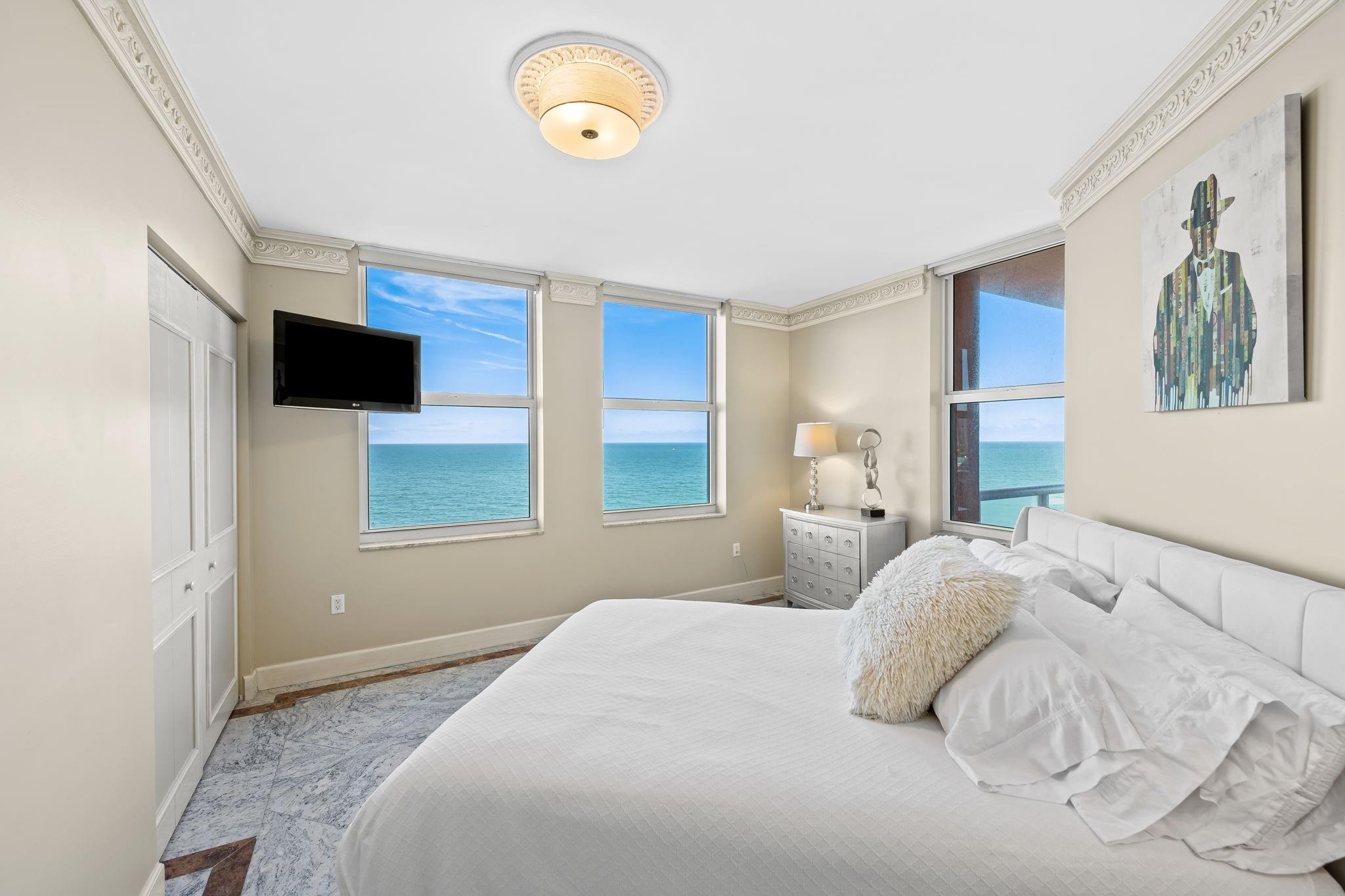 The Palms Tower Two Condo - Residential Lease