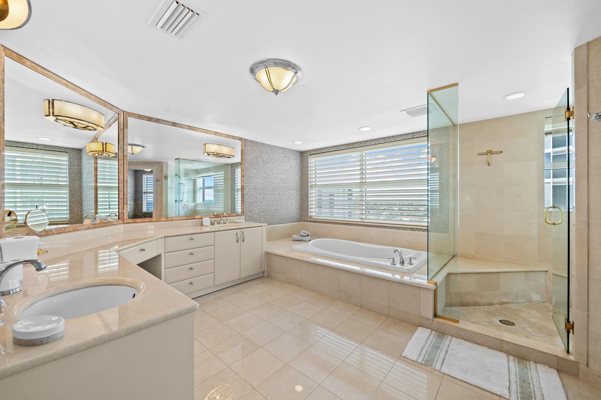 The Palms Tower Two Condo - Residential Lease