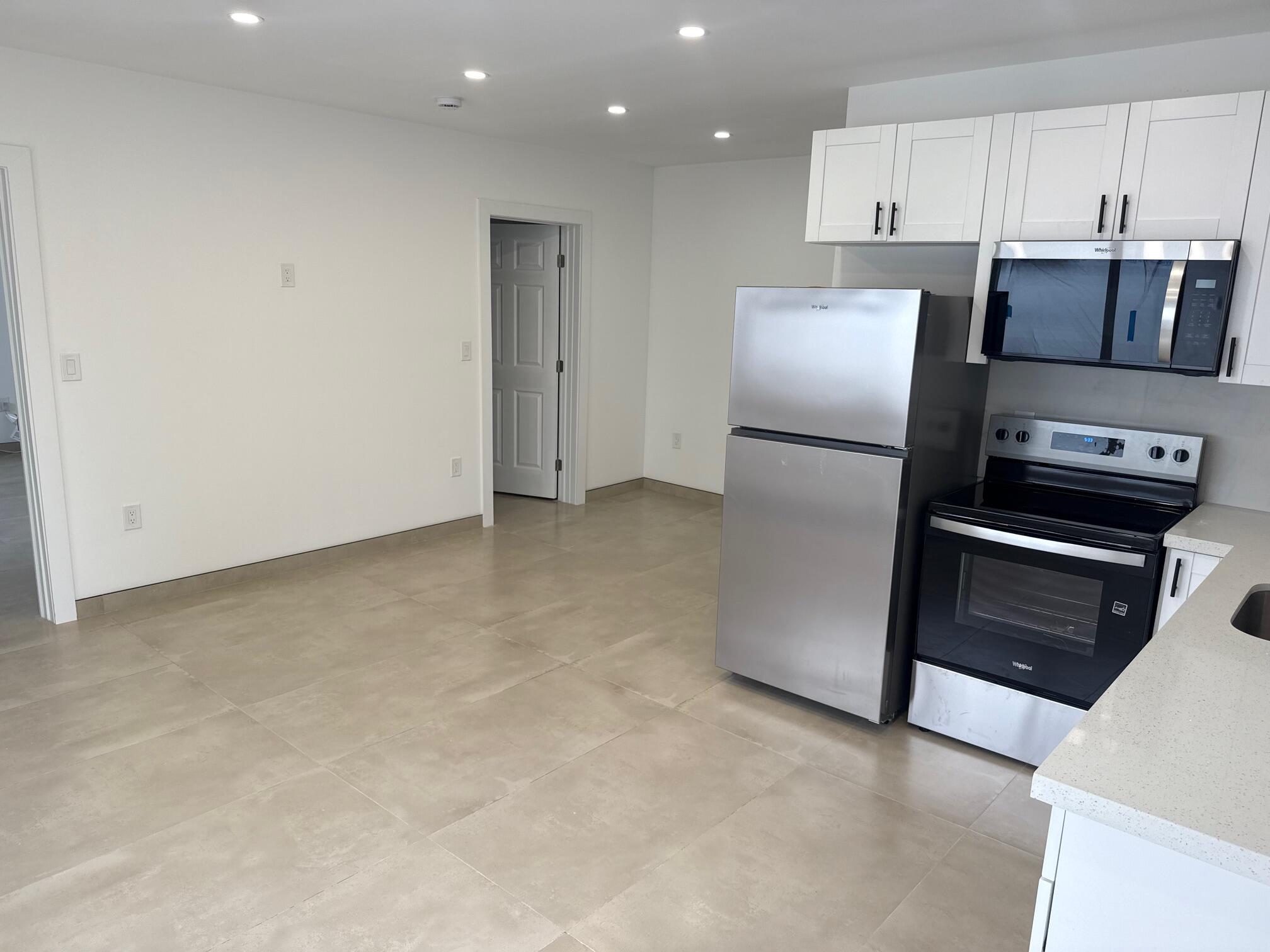 1235 Normandy Drive 2