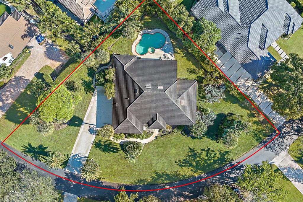 Photo of 18760 SE River Ridge Road, Jupiter, FL 33469 (MLS # R11043666)