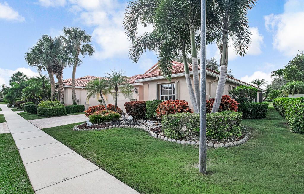 Photo of 13819 Via Perugia, Delray Beach, FL 33446 (MLS # R11163711)