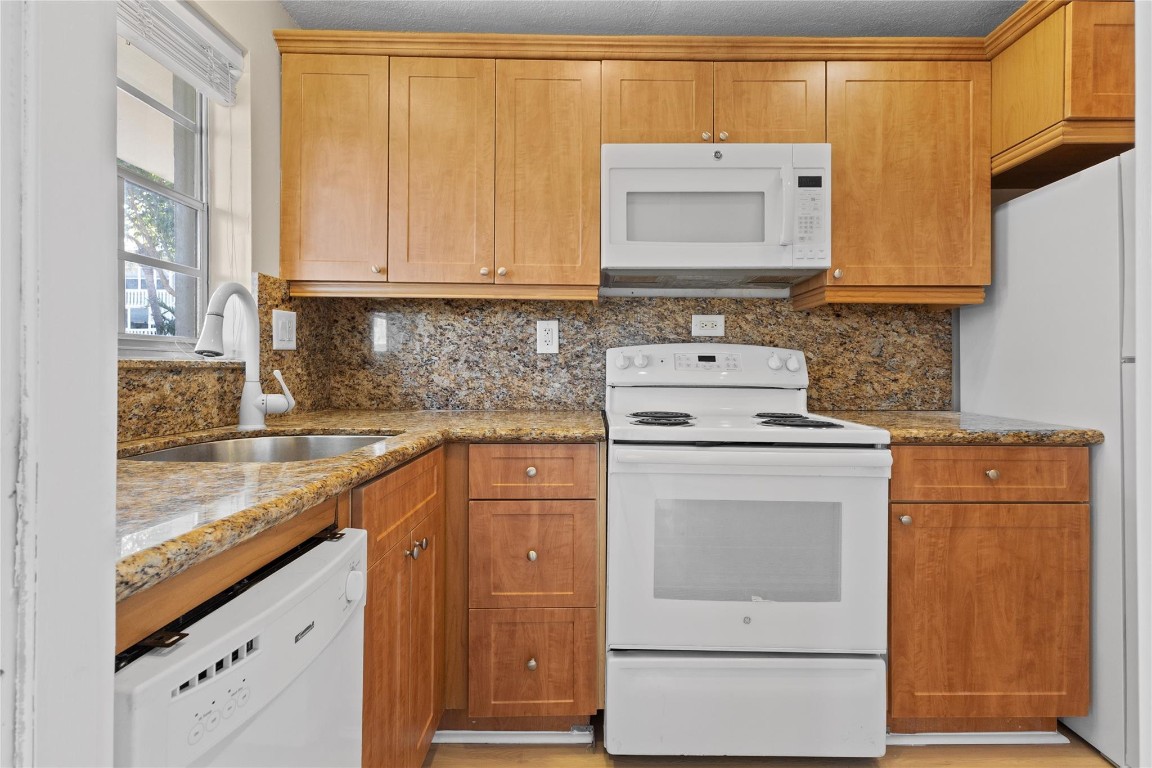 North Hampton Court - Residential