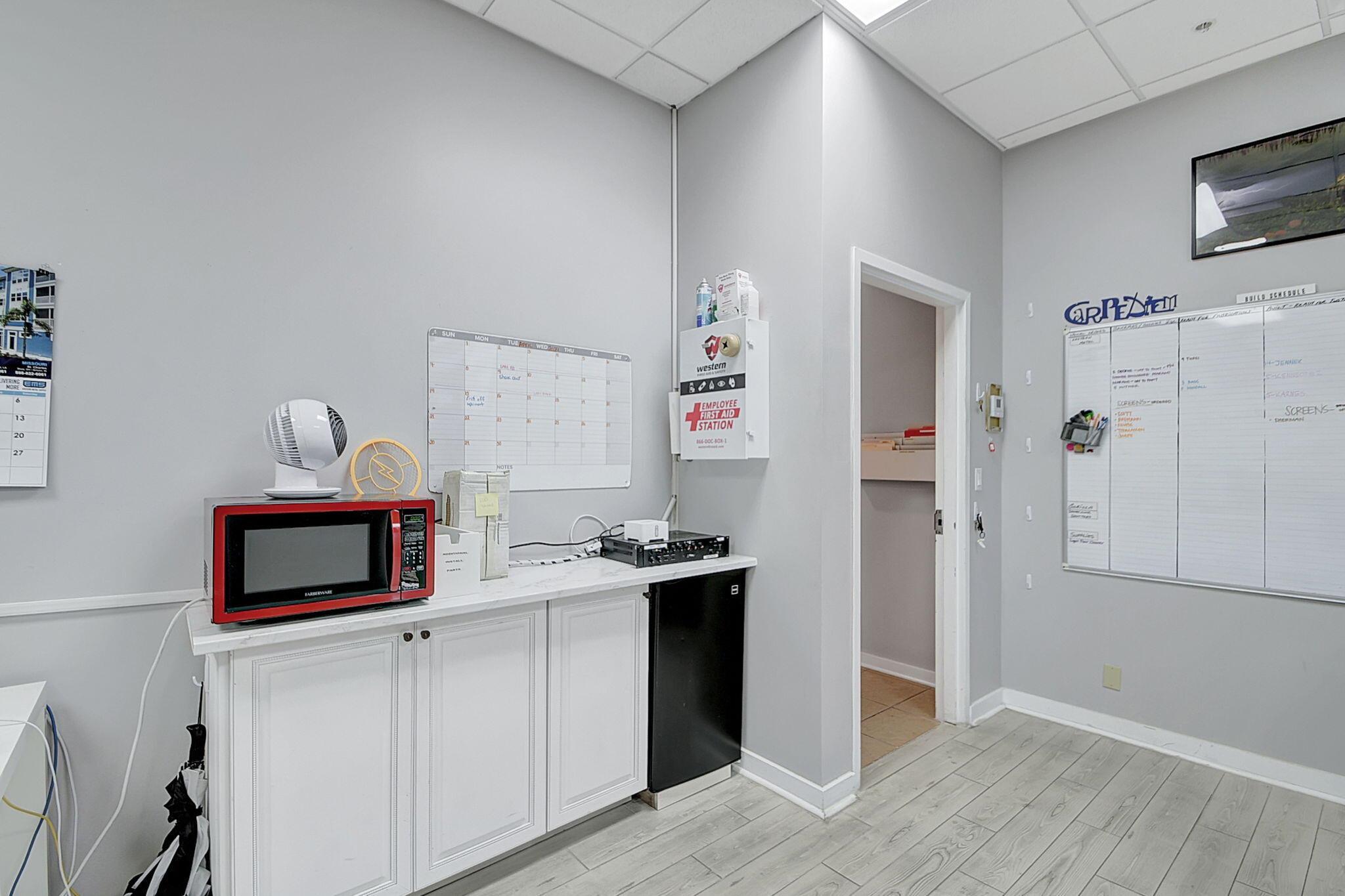 WINDSOR PARK COMMERCE CEN - Commercial Sale