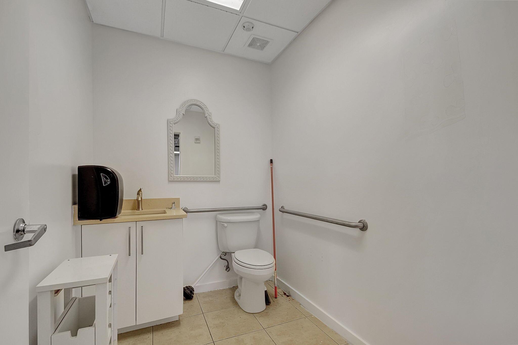 WINDSOR PARK COMMERCE CEN - Commercial Sale