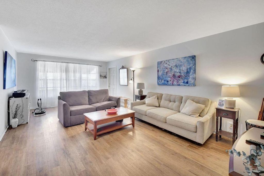 Photo of 170 High Point Terrace E #Apt B, Delray Beach, FL 33445 (MLS # R11129959)