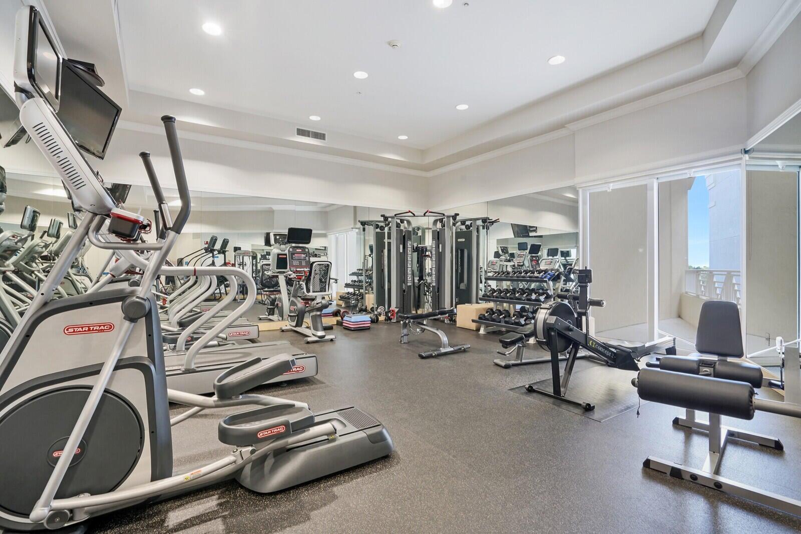 ESPLANADE GRANDE CONDO - Residential