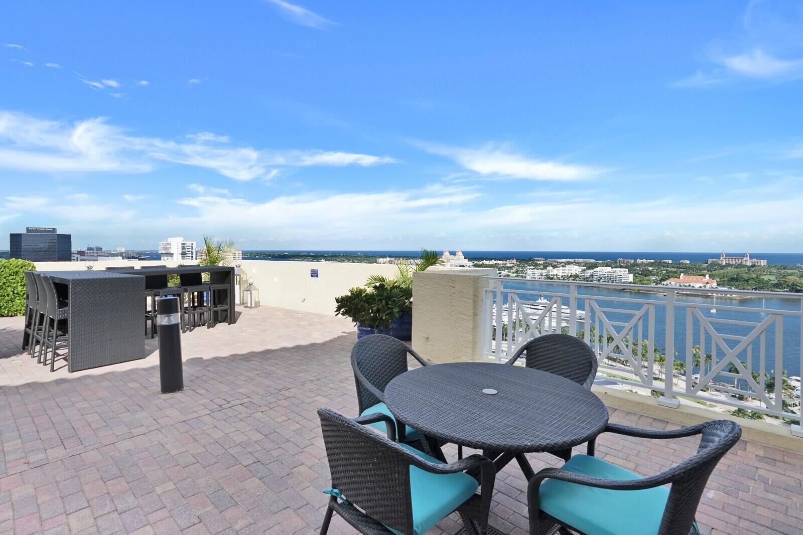 201 S Narcissus Avenue 601