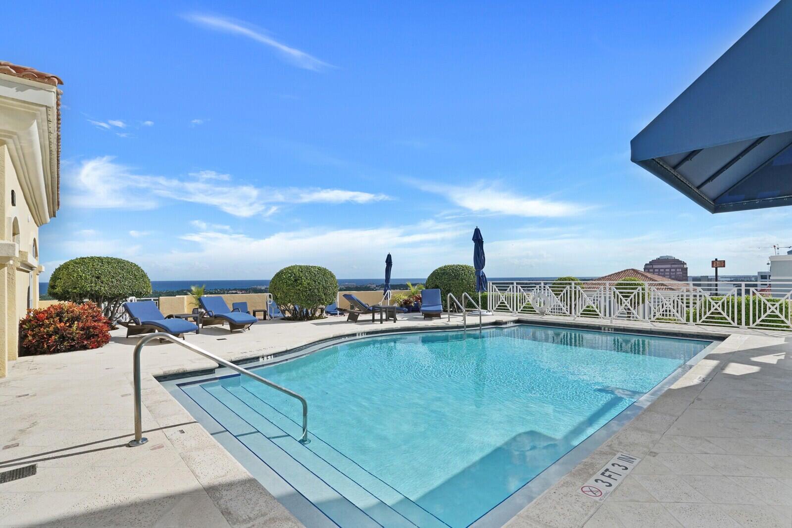 ESPLANADE GRANDE CONDO - Residential