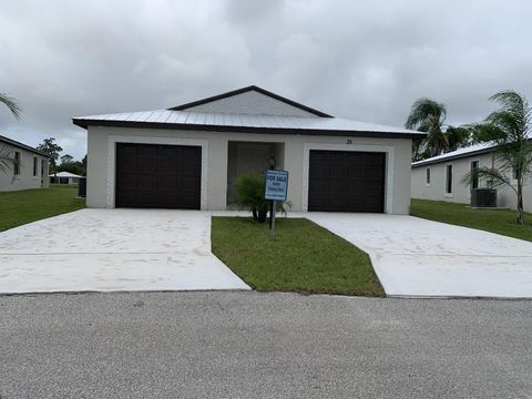 31 Flores Del Norte Fort Pierce FL 34951