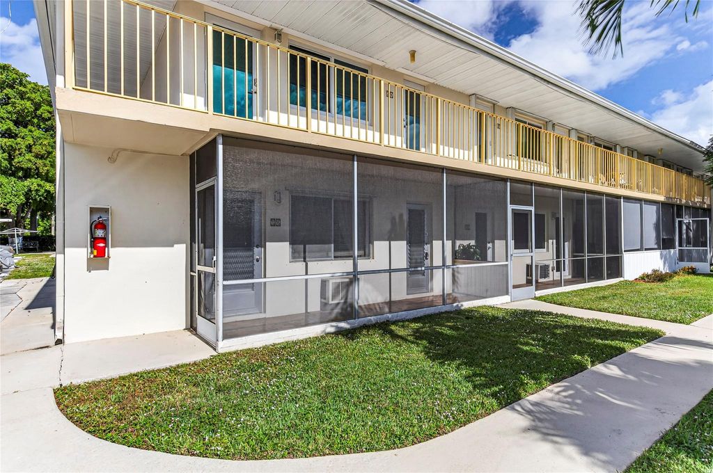 Photo of 11 SW 4th Ave #18, Boca Raton, FL 33432 (MLS # F10541066)