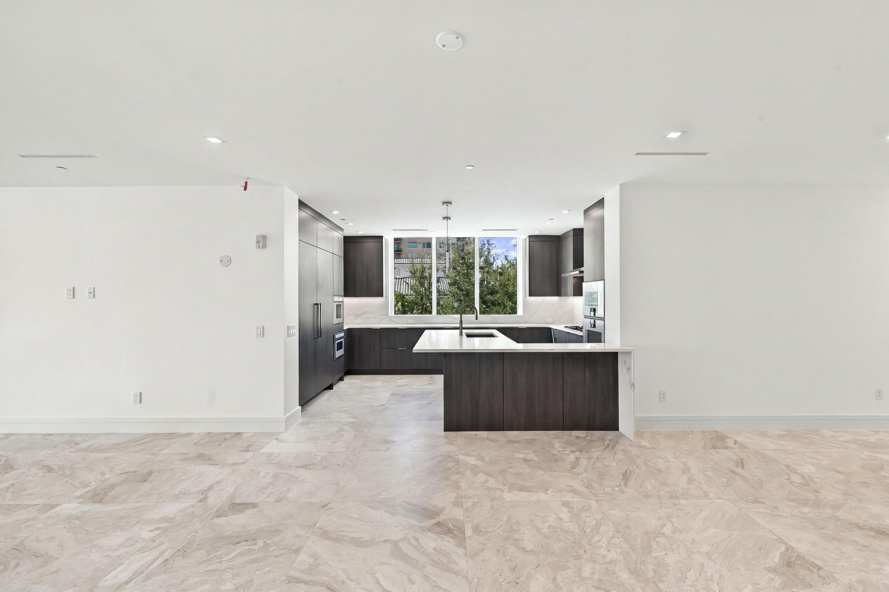 1110 Seminole Drive 503