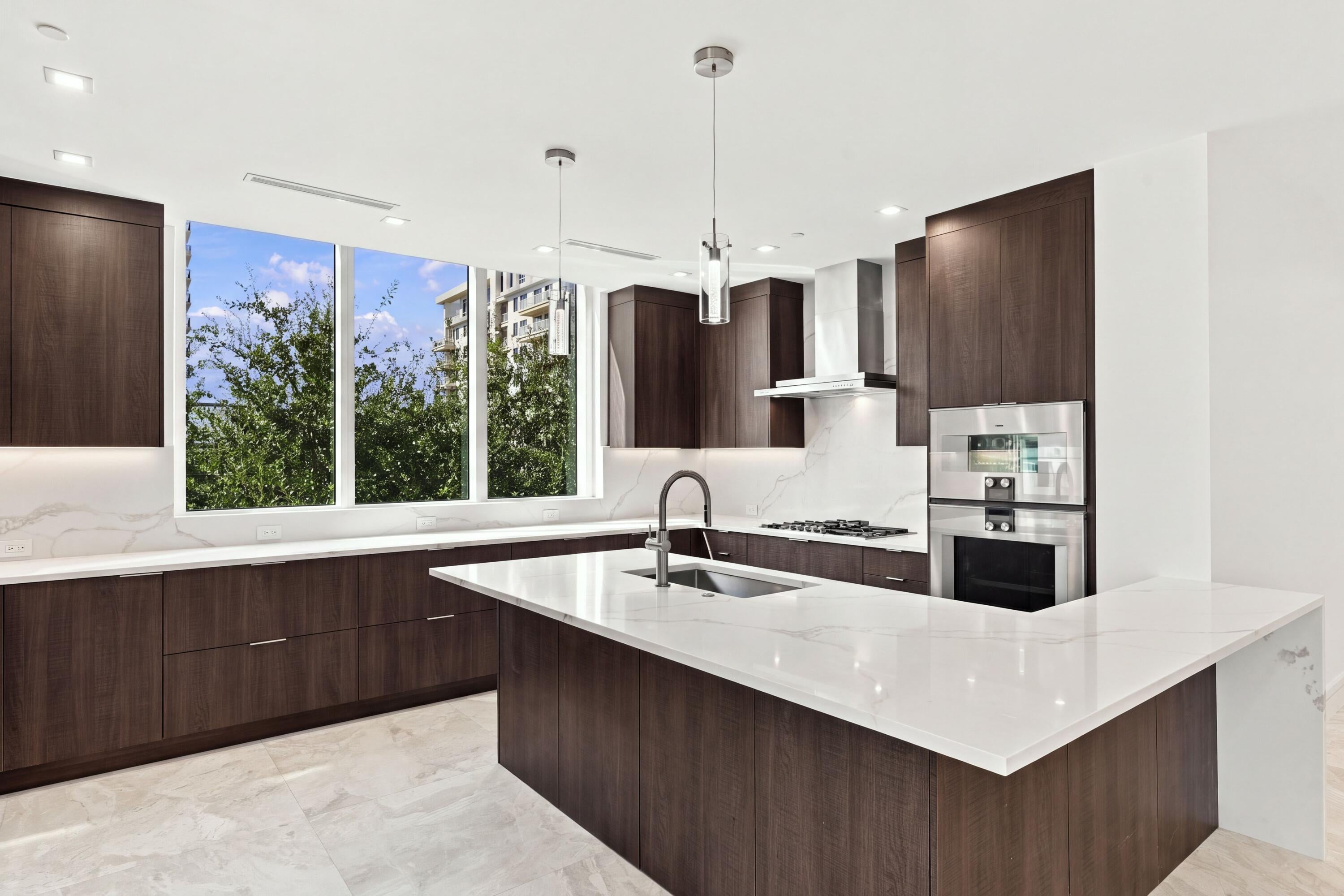 1110 Seminole Drive 503