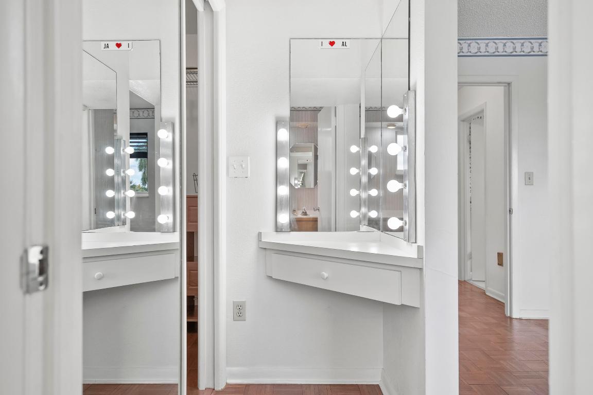 PALM BEACH GARDENS 5 - Residential