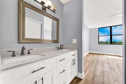 Tiny photo for 2767 Carambola Circle S #401, Coconut Creek, FL 33066 (MLS # B26046734)