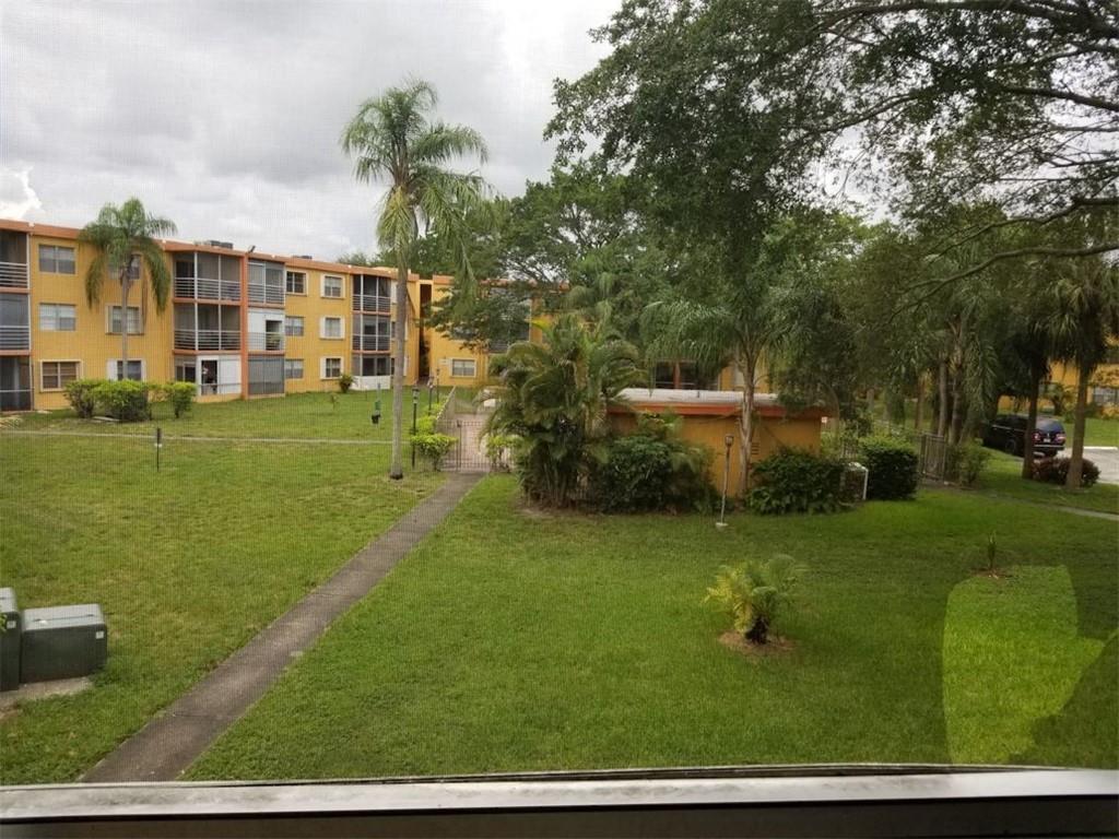 HERITAGE CIRCLE - Residential