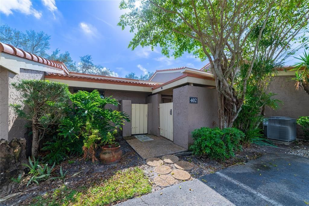 Photo of 402 Saint Andrews Road #55, Hollywood, FL 33021 (MLS # F10550566)