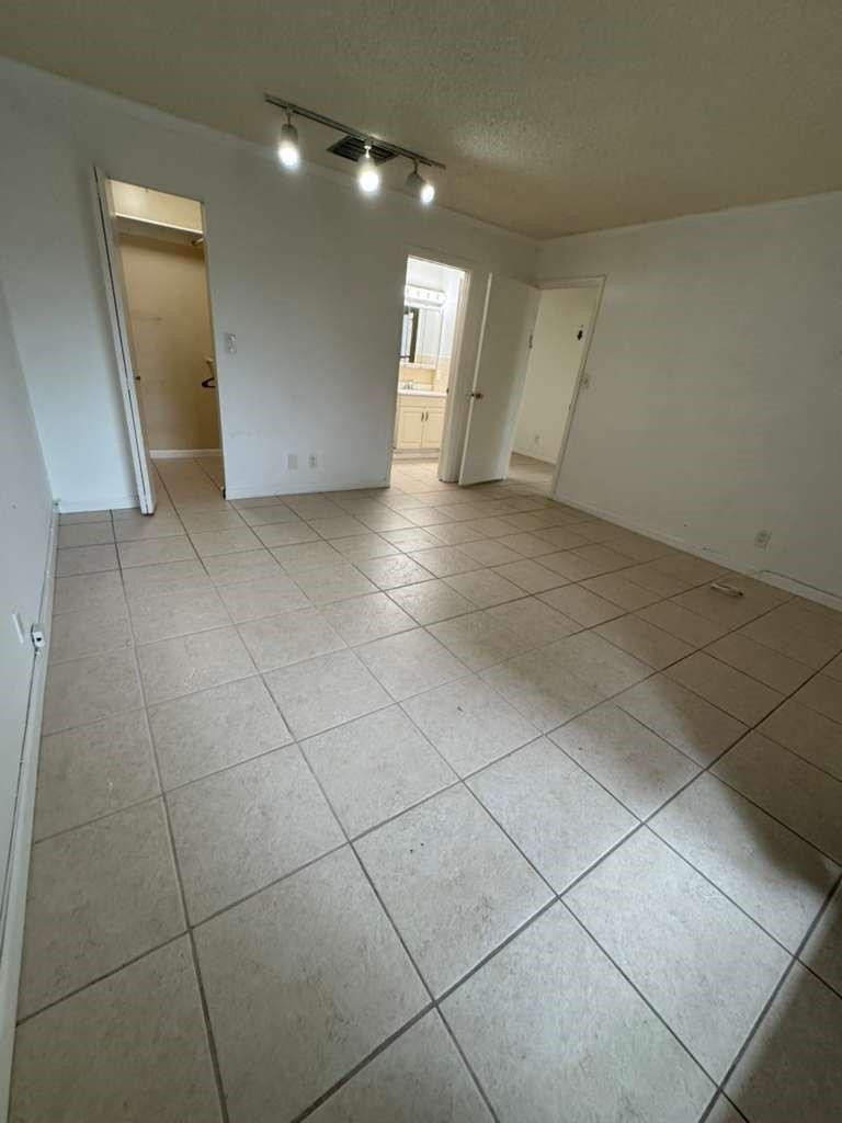 402 Saint Andrews Road 55