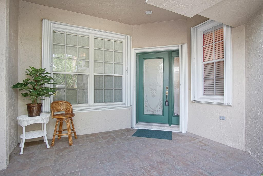 Photo of 1639 SW Harbour Isles Circle #29, Port Saint Lucie, FL 34986 (MLS # R11094571)