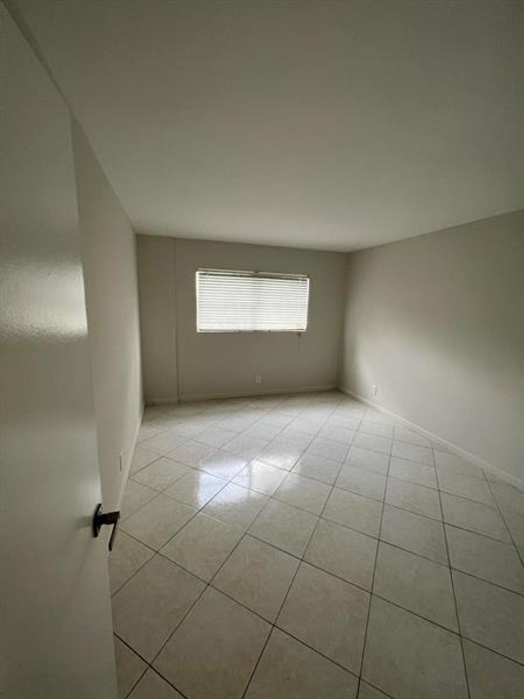 Photo of 540 SE 2nd Avenue #J4, Deerfield Beach, FL 33441 (MLS # F10509019)