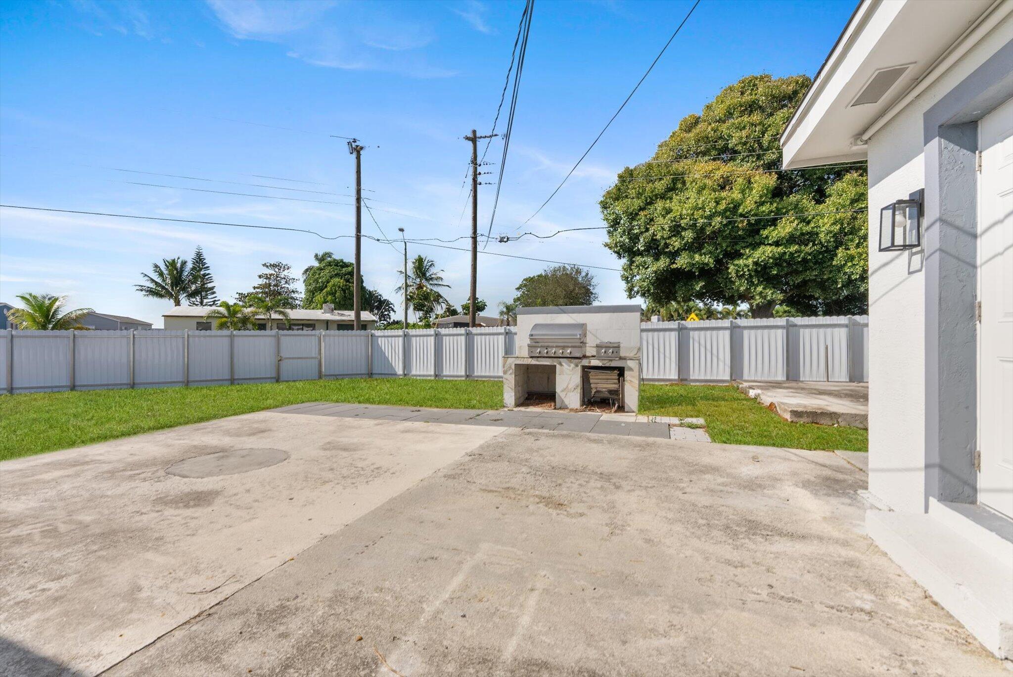 GOLFVIEW HGTS PL 8 IN PB - Residential Lease