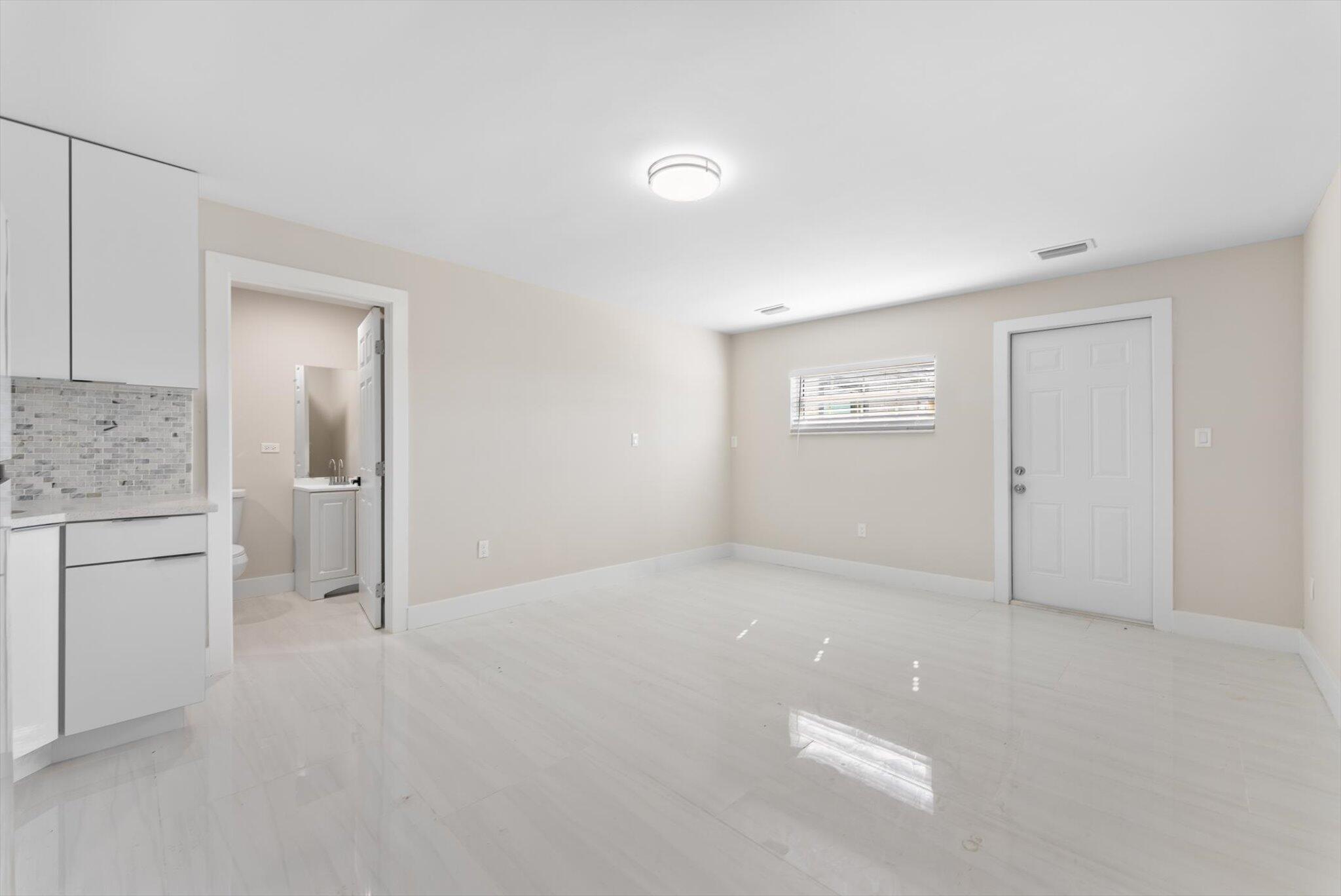 GOLFVIEW HGTS PL 8 IN PB - Residential Lease