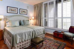 DUNSTER HOUSE CONDO - Residential