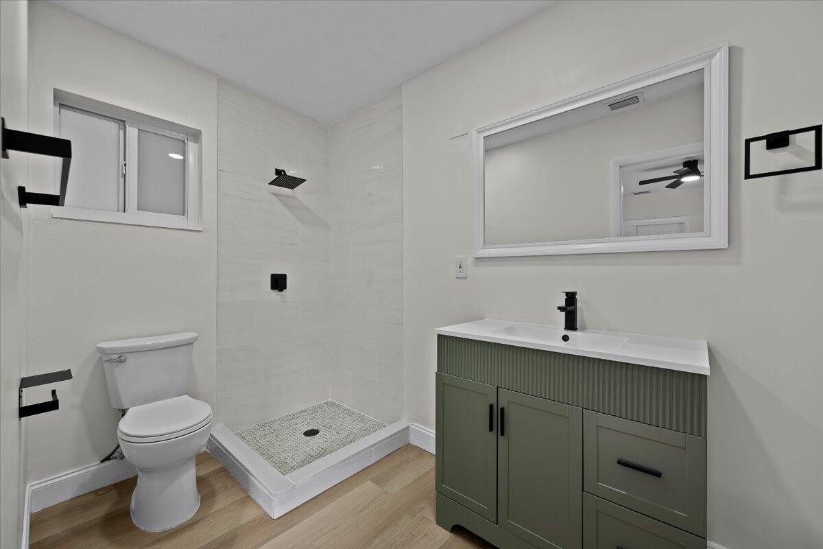 PARKER ESTATES - Residential