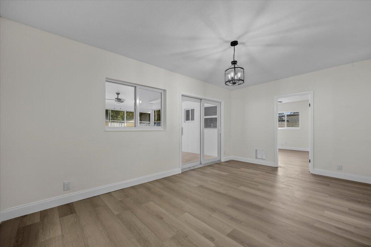 PARKER ESTATES - Residential