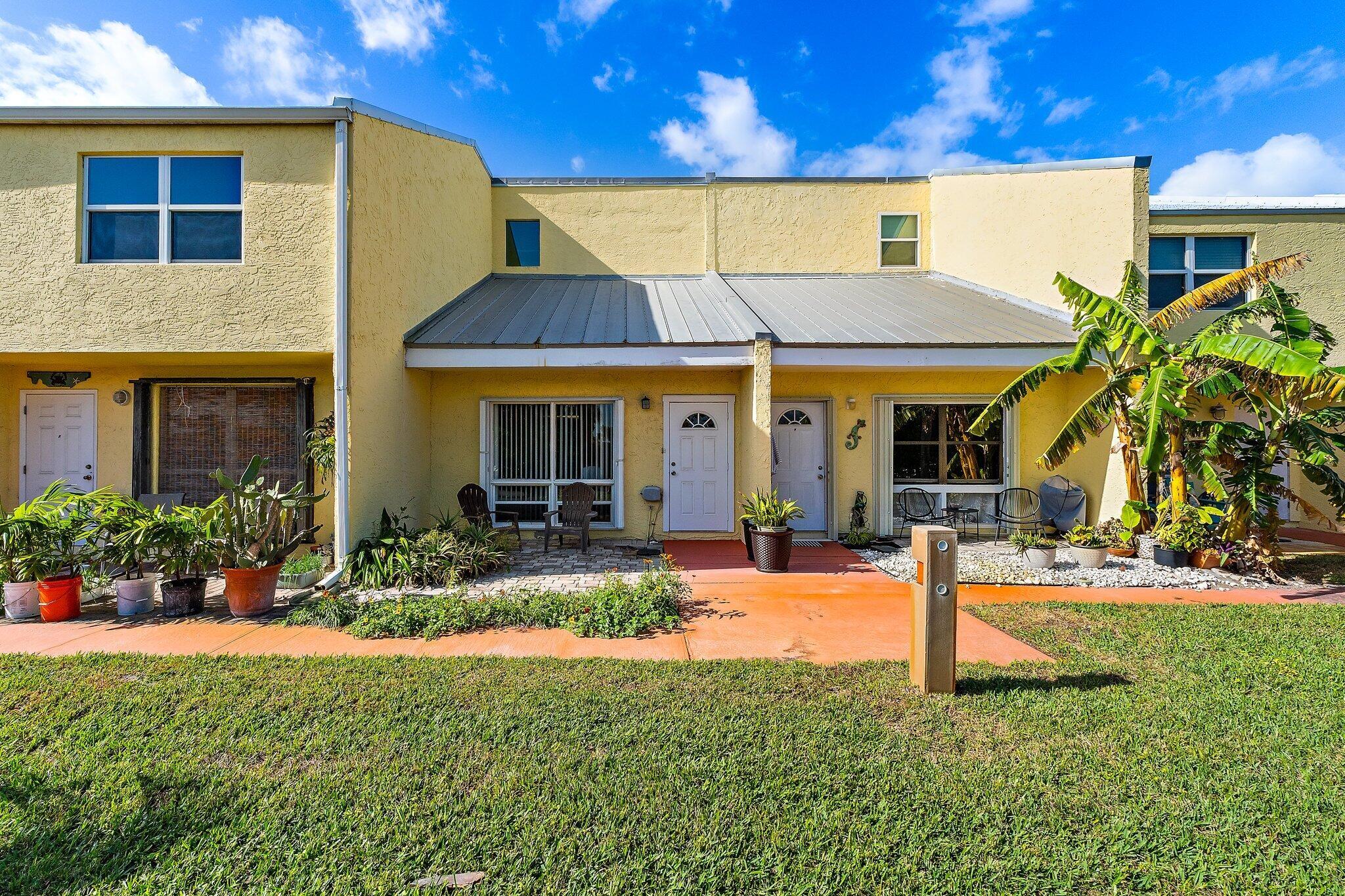 CORAL COVE BEACH SECTION - Residential
