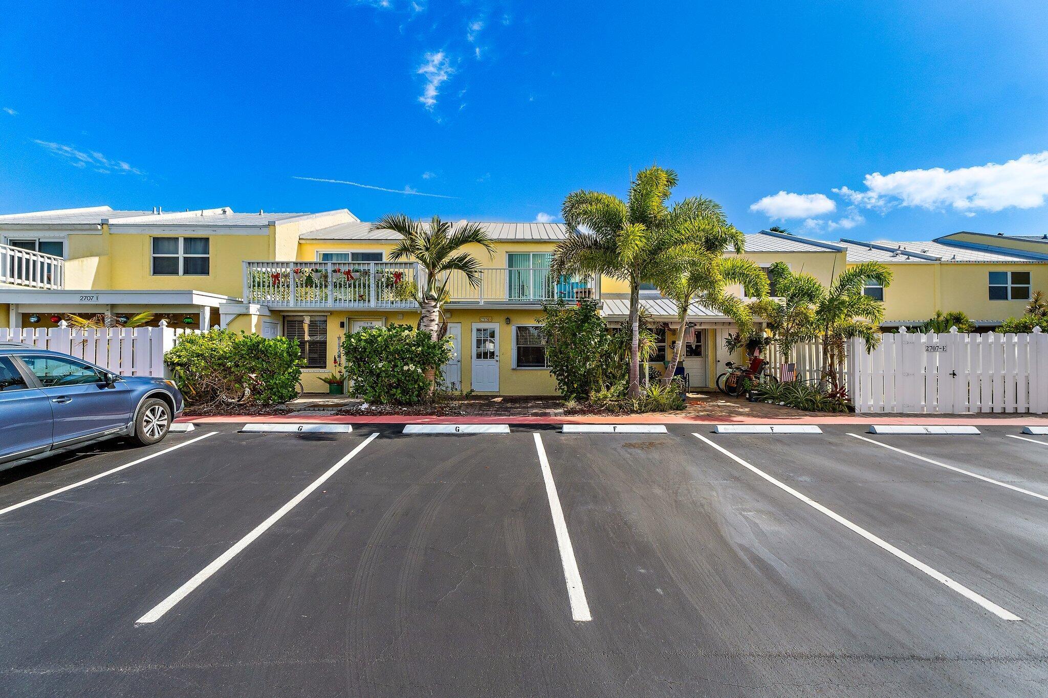 CORAL COVE BEACH SECTION - Residential