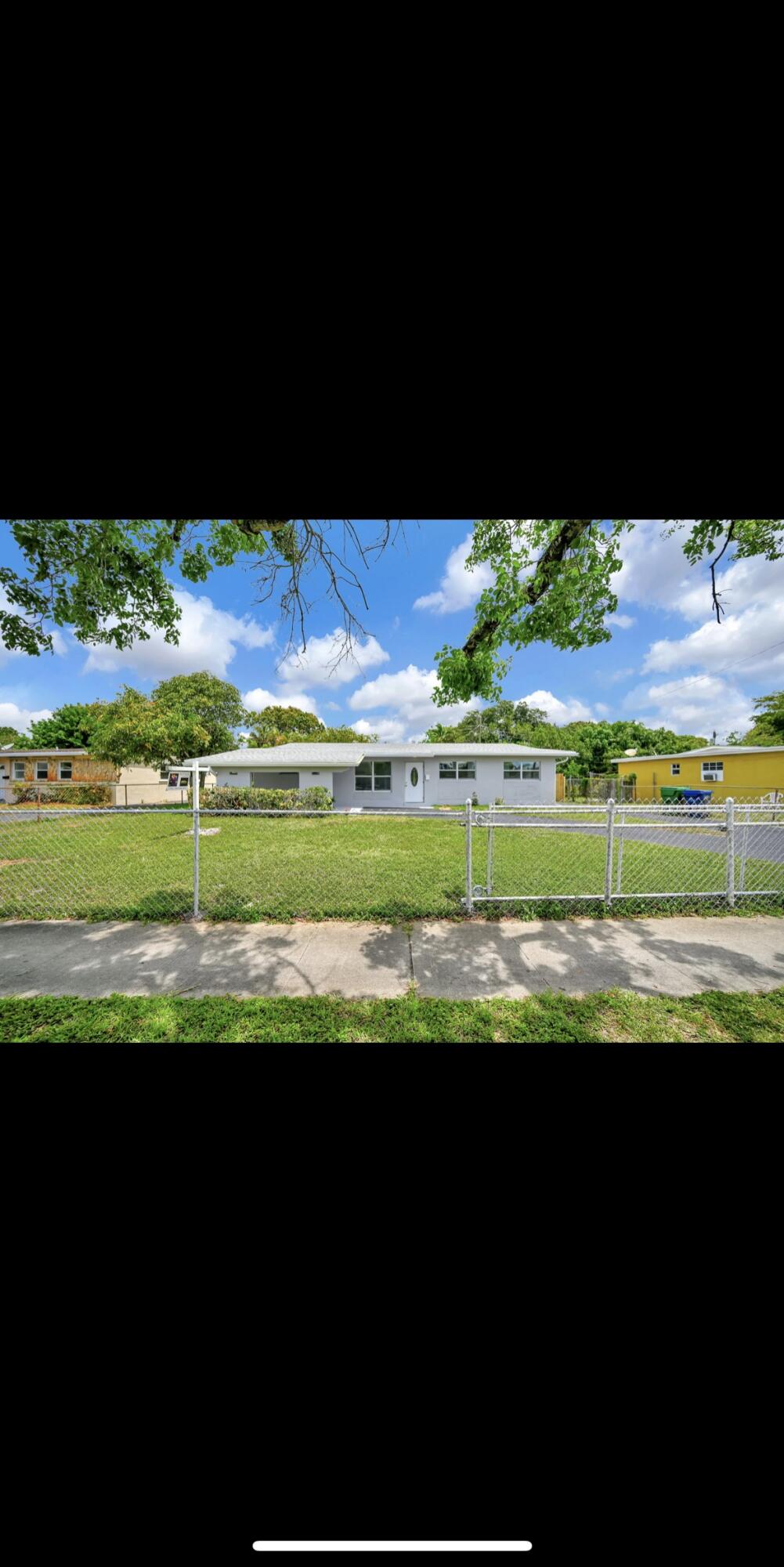 1112 NW 43rd Terrace